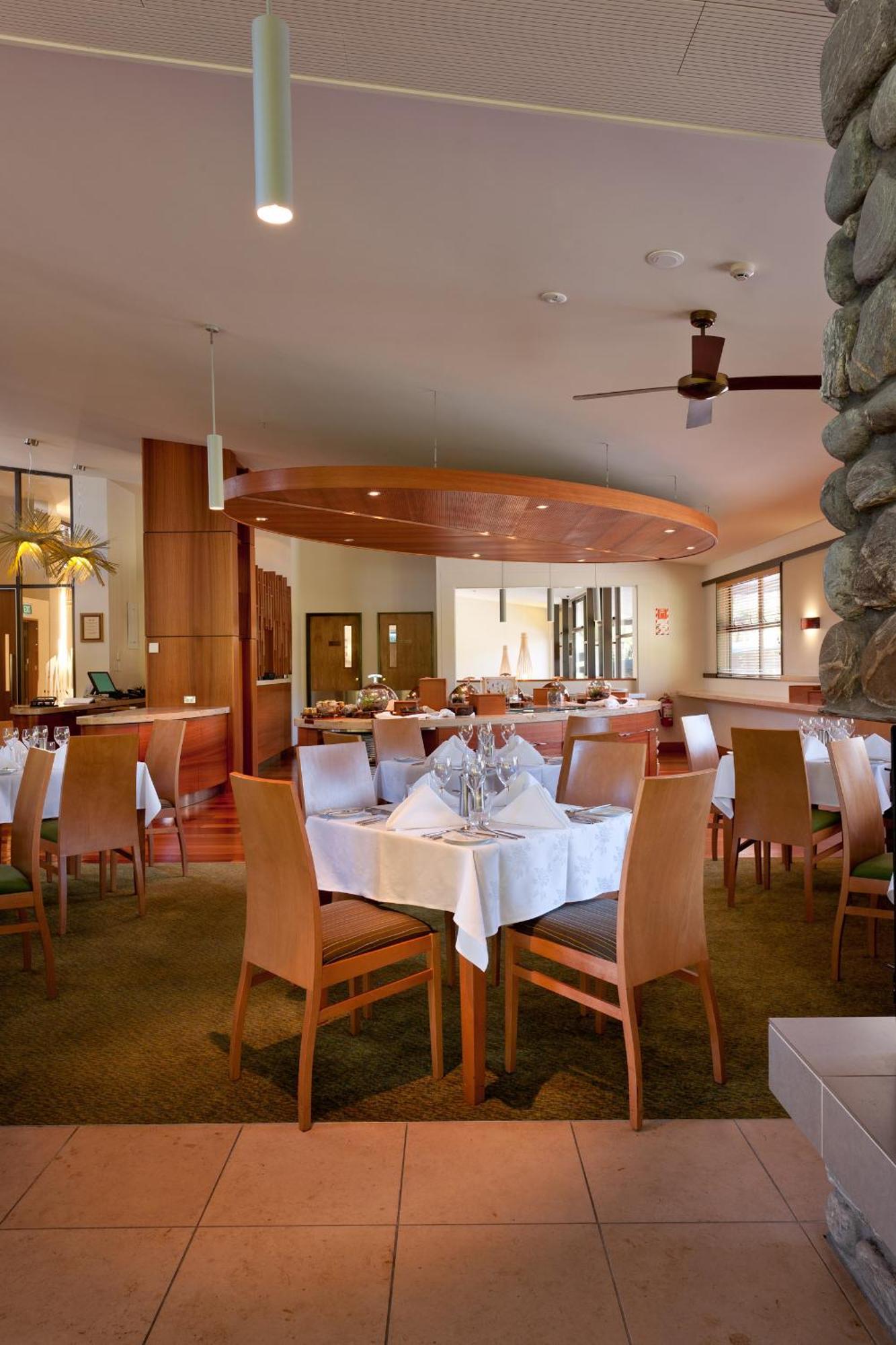 Hotel Legacy Te Waonui