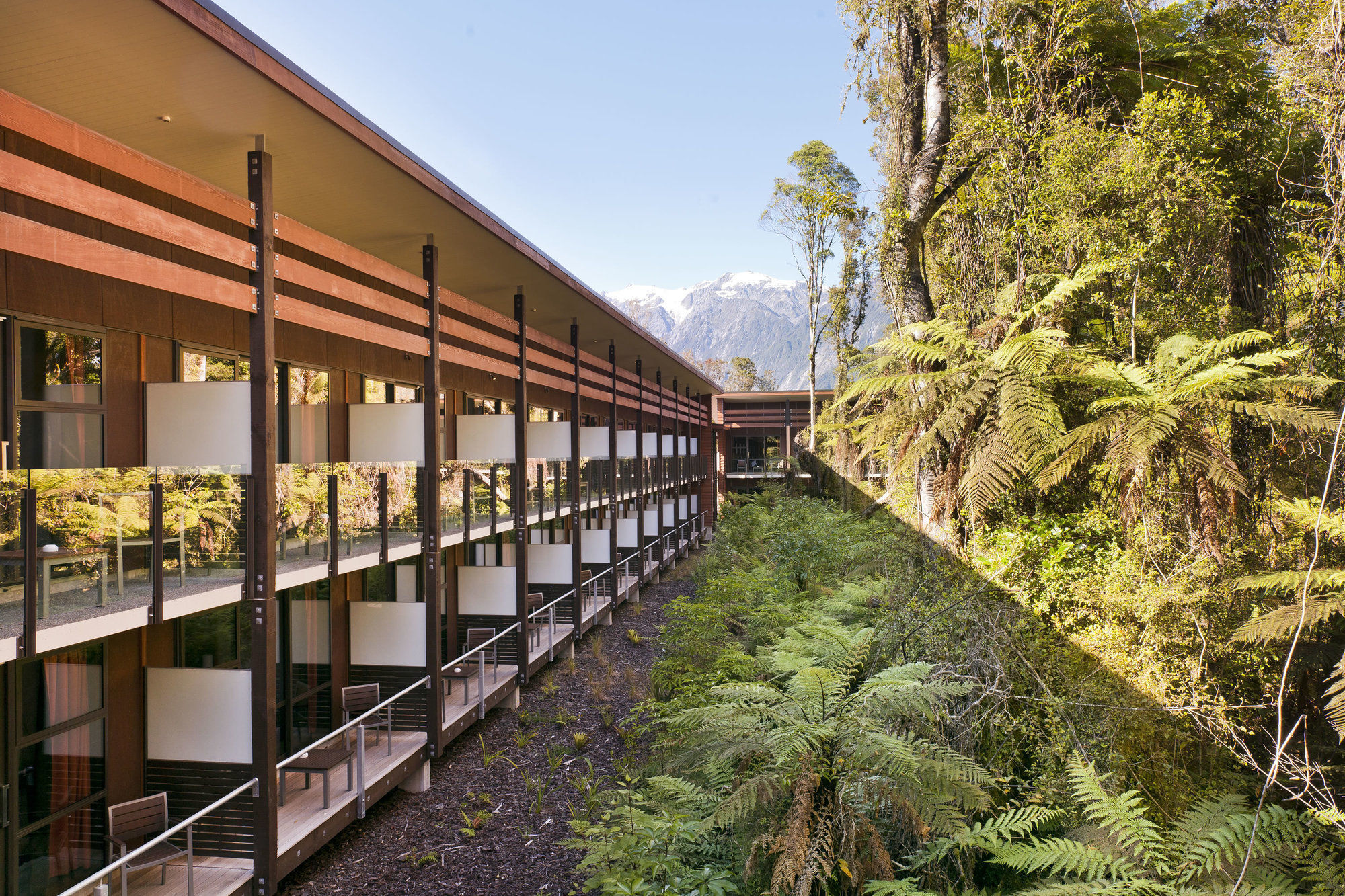 Hotel Legacy Te Waonui 5*
